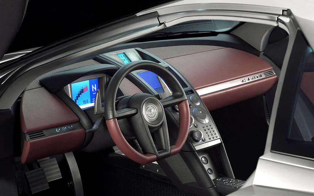 В салоне Cadillac Cien